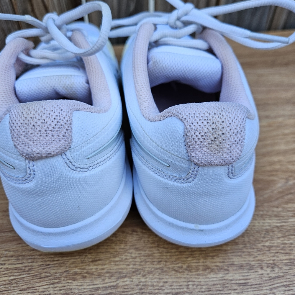 Nike White and Tan Sneakers Women Size 10 - Picture 15 of 16